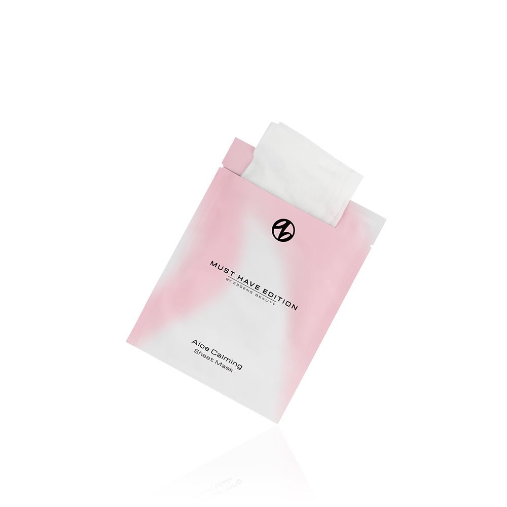 Paquete abierto de Mascarilla facial calmante en tissu ESSENS, tratamiento de un solo uso con efecto hidratante y alivio inmediato para la piel sensible.